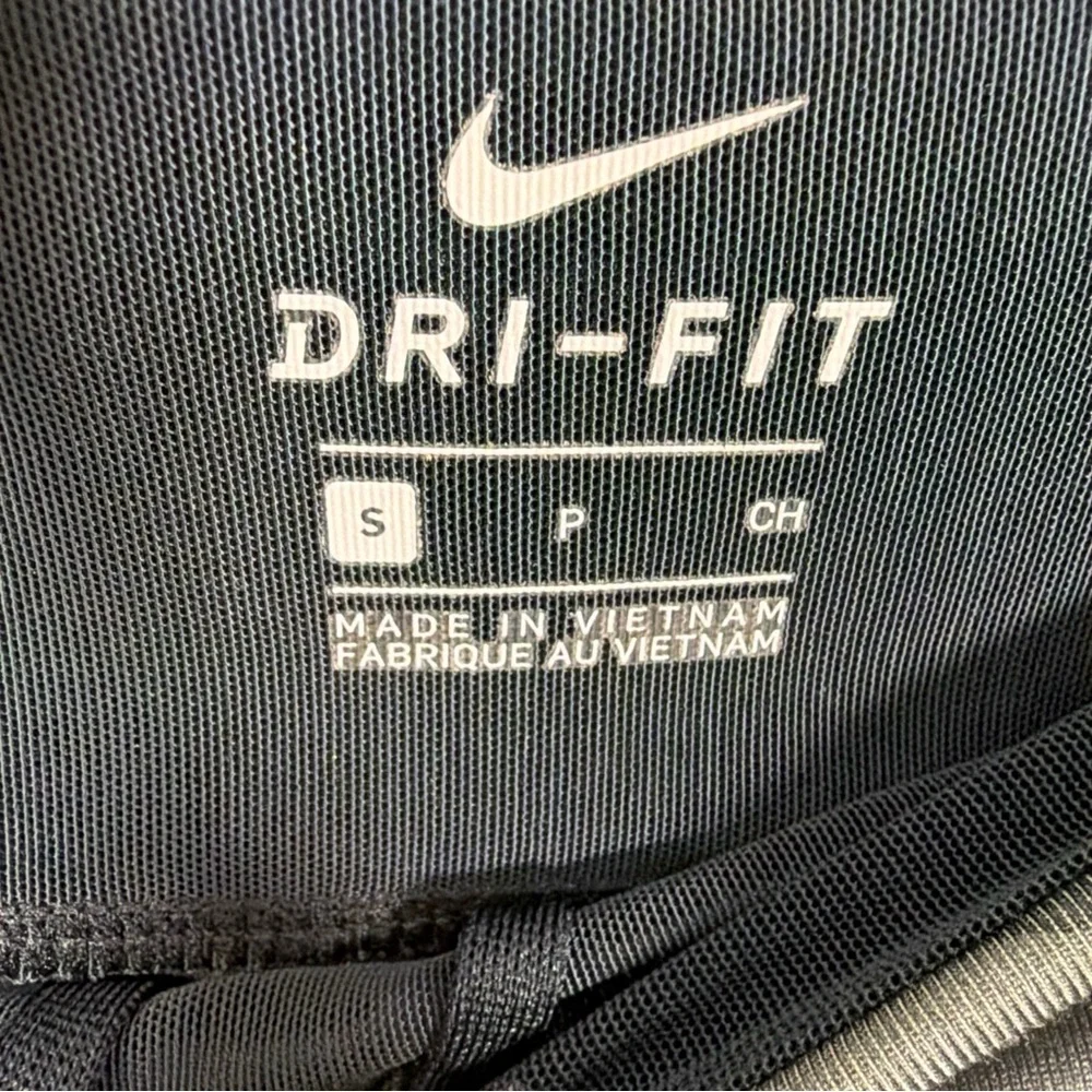 Nike dynamic leggings